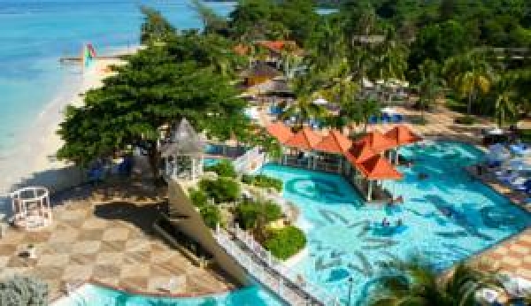 Jewel Dunn&#039;s River Beach Resort &amp; Spa